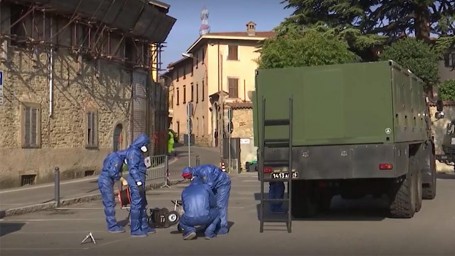 Военные специалисты РФ продезинфицировали дома престарелых в трех городах Италии