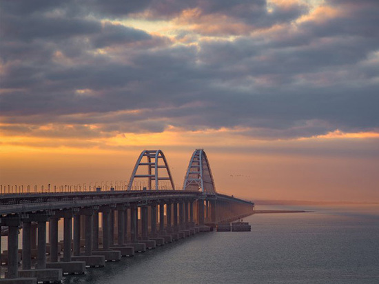 Украина решила закрыть Крымский мост